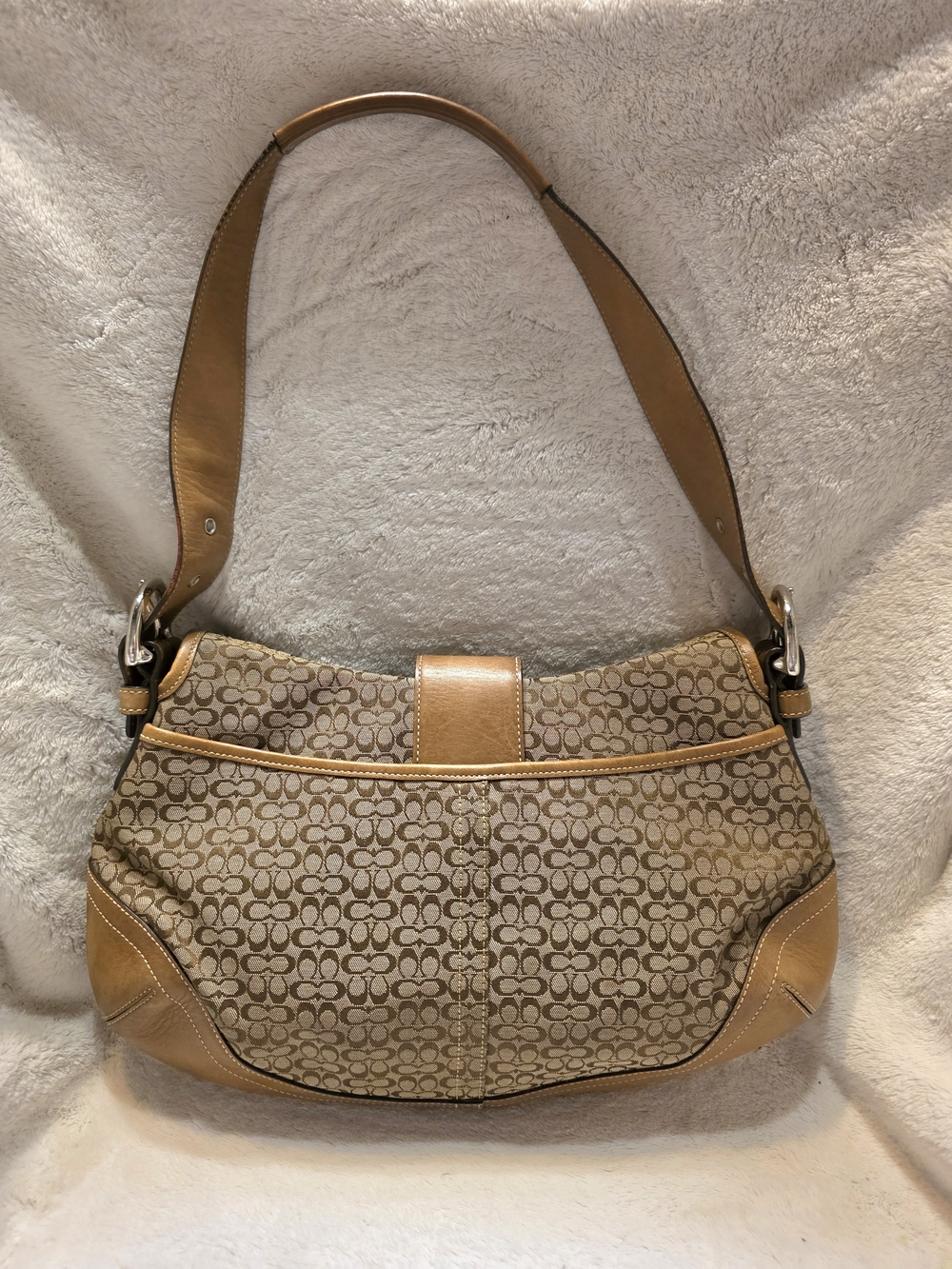 Coach Soho Signature Flap Medium Shoulder Bag (Style F06808) - Picture 2 of 9